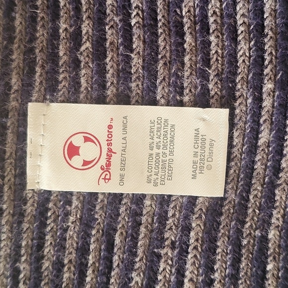 DISNEY Pluto winter scarf - Picture 3 of 3